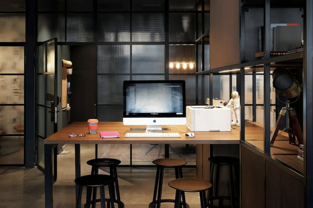 Фото Moxy Edinburgh Fountainbridge