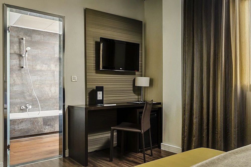 Фото Eurostars Asta Regia