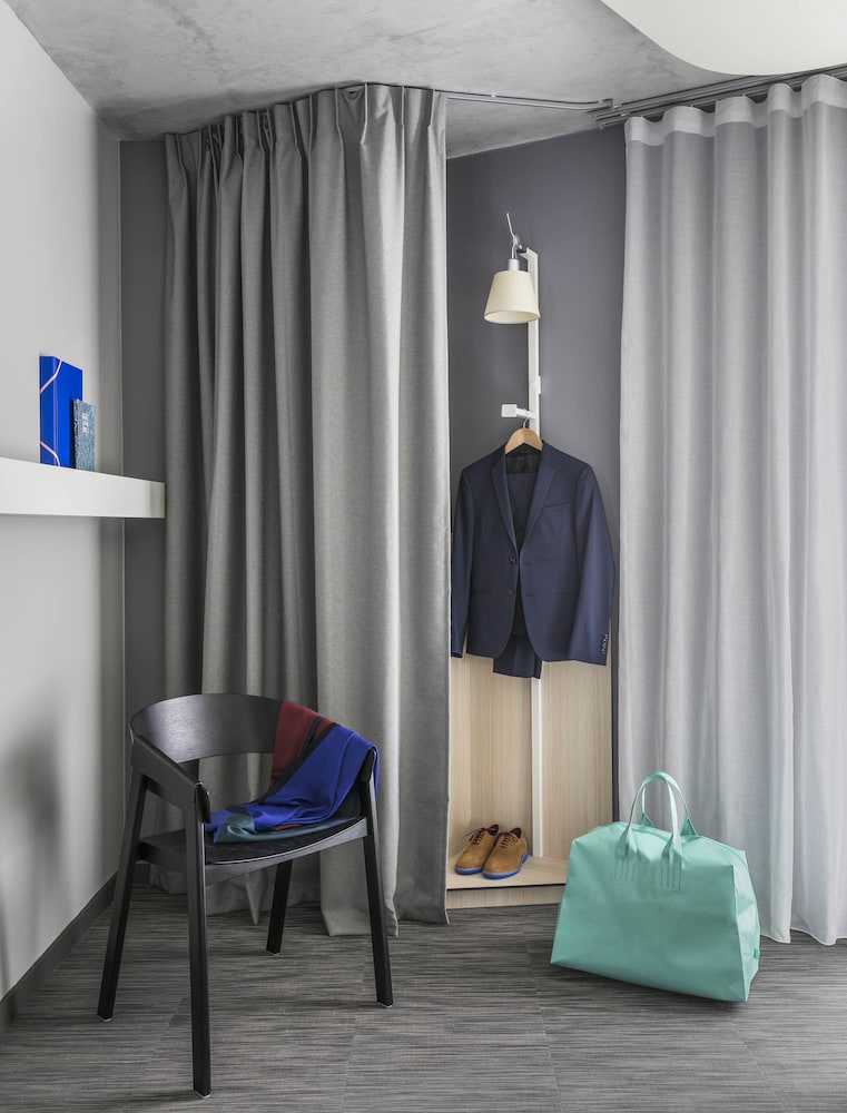 Фото Okko Hotels Paris Porte de Versailles