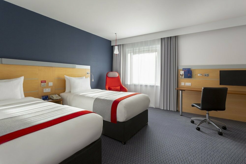 Hotel Holiday Inn Express Birmingham Redditch, England, photo