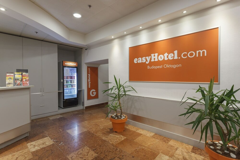 Фото EasyHotel Budapest Oktogon