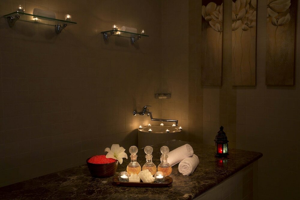 Фото Crowne Plaza Amman, an Ihg Hotel