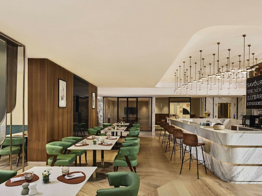 Фото Novotel Mumbai International Airport