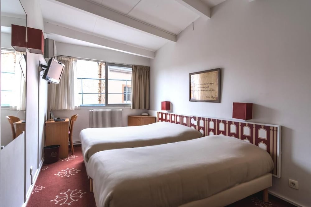 Фото Ours Blanc Victor Hugo