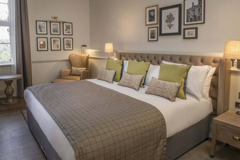 Фото De Vere Latimer Estate