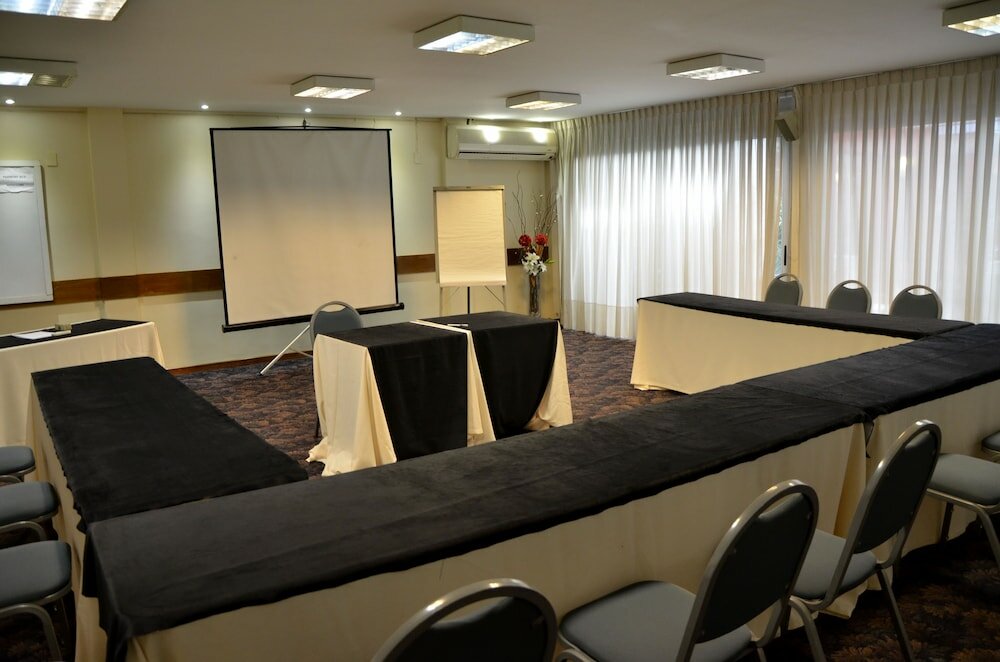 Фото Armon Suites Hotel