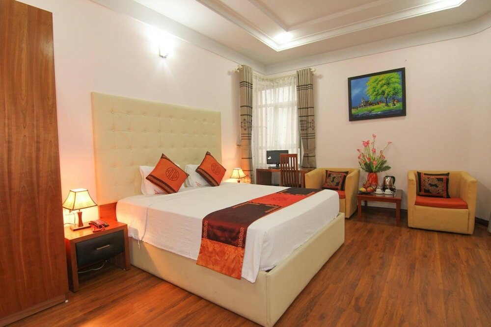 Фото Urban Alley Hotel