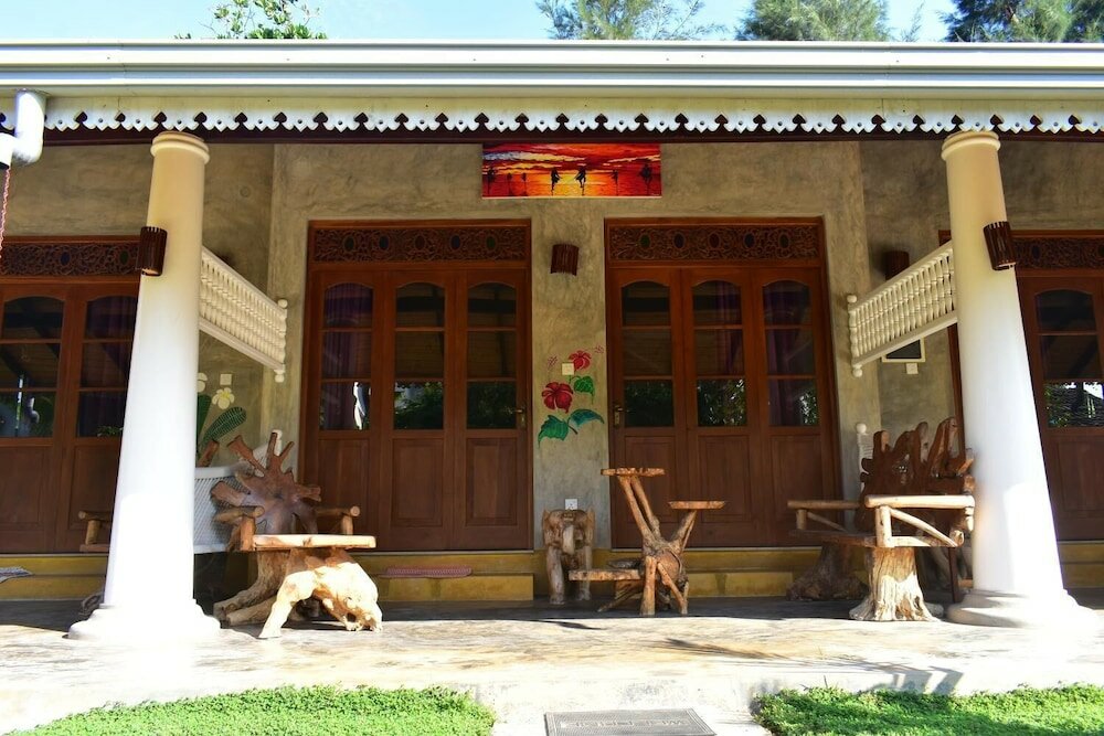 Фото Thambili cabanas