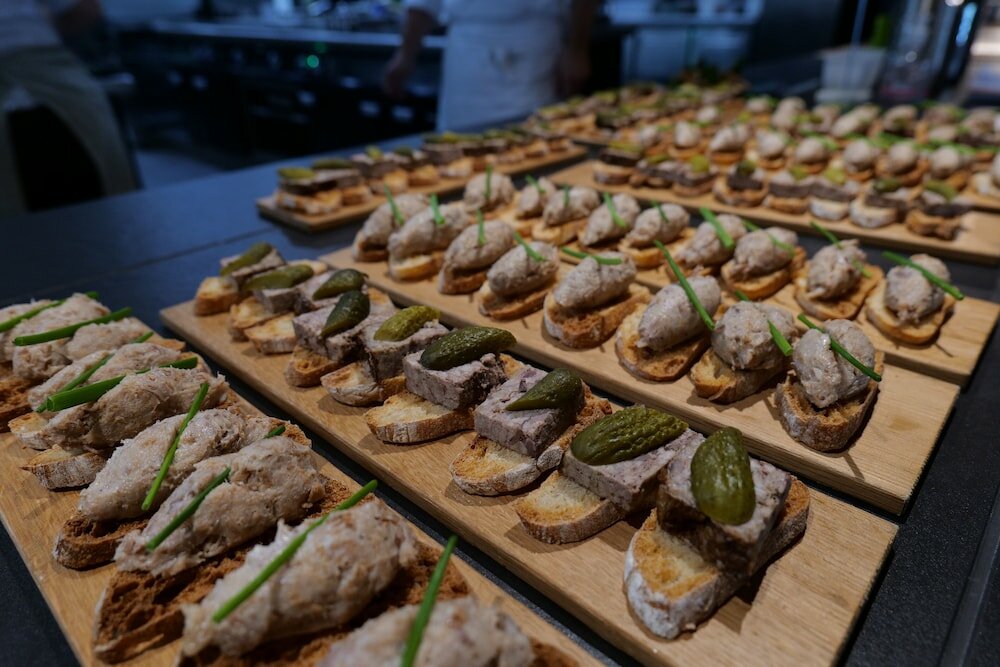 Фото Hilton Garden Inn Bordeaux Centre