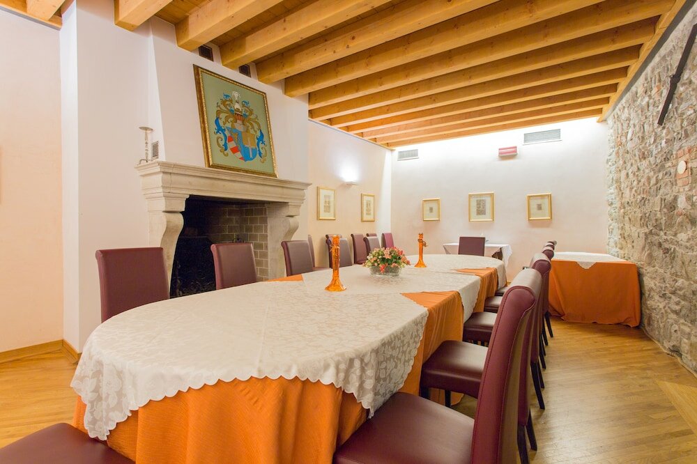 Фото Grand Hotel Entourage Palazzo Strassoldo