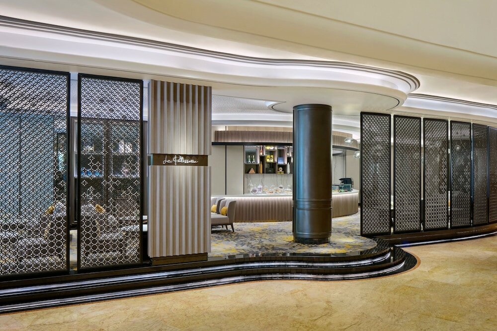 Фото Sheraton Surabaya Hotel and Towers