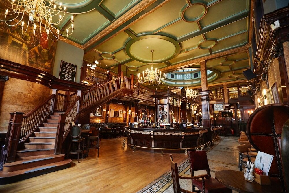 Фото The Counting House