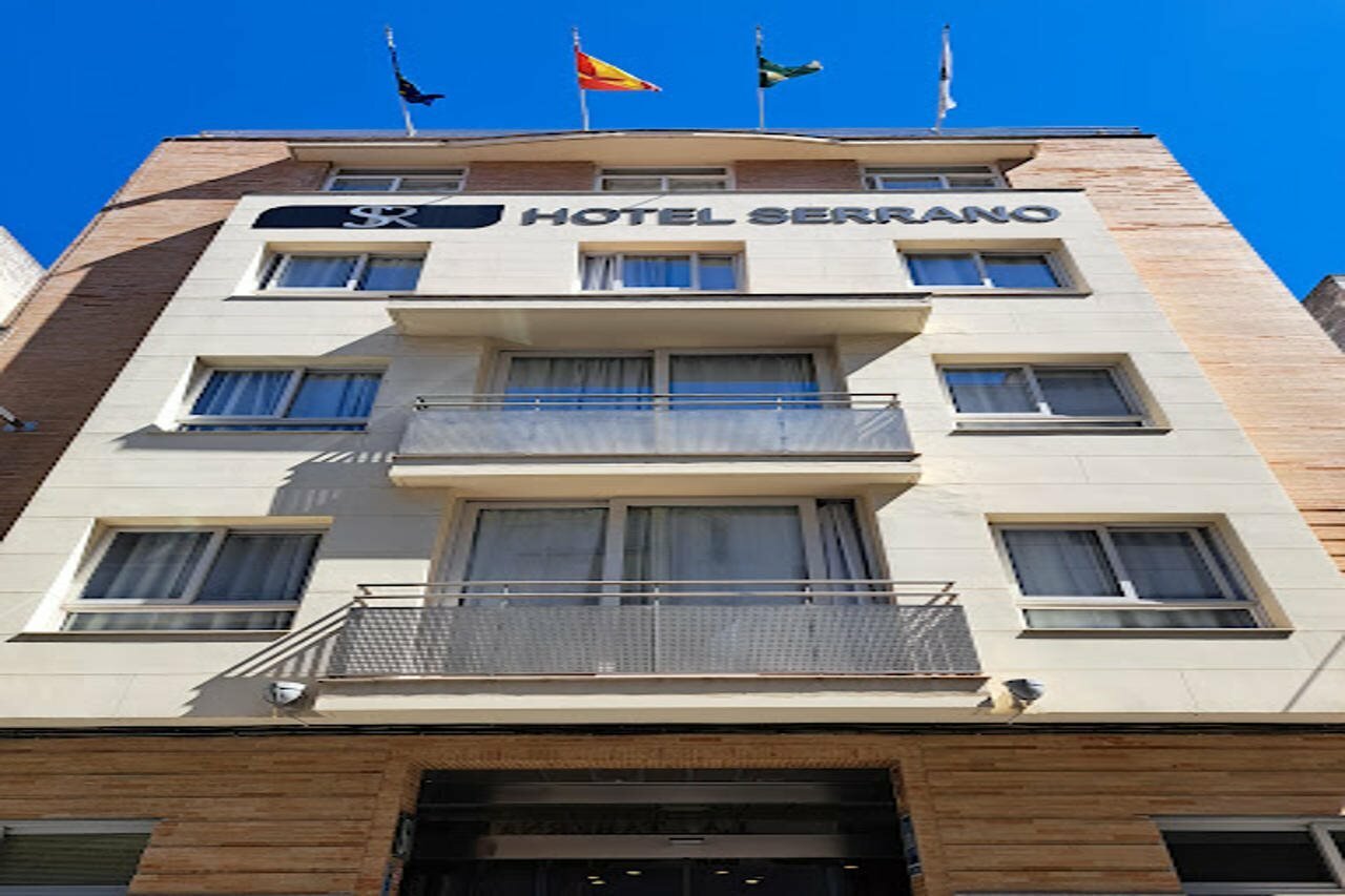 Фото отеля 1