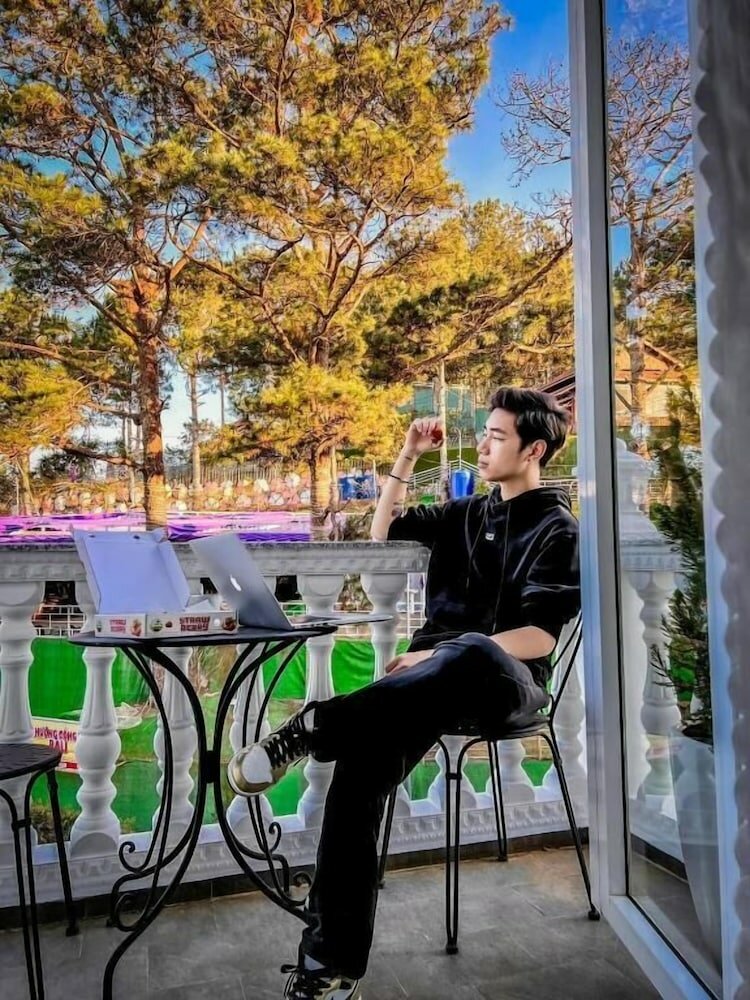 Фото New Life Dalat Hotel