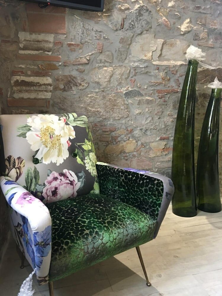 Фото Inside the wall - Santa Maria