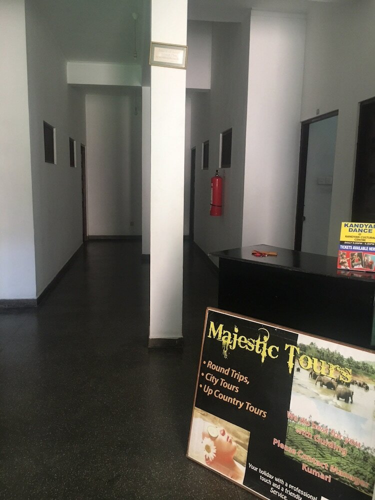 Фото Majestic Tourist Hotel