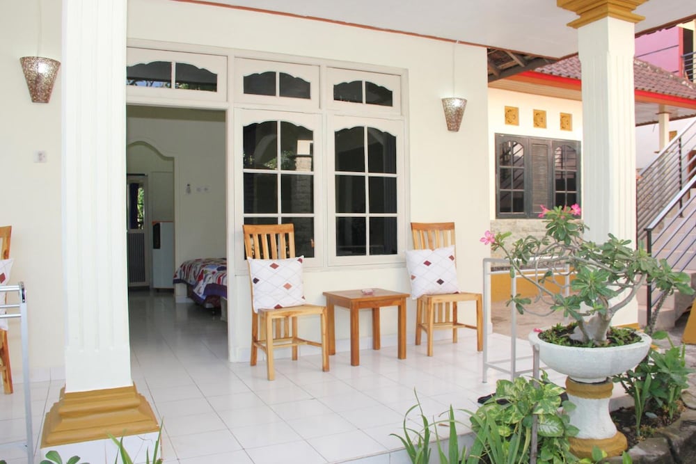 Фото Warung Coco Hostel