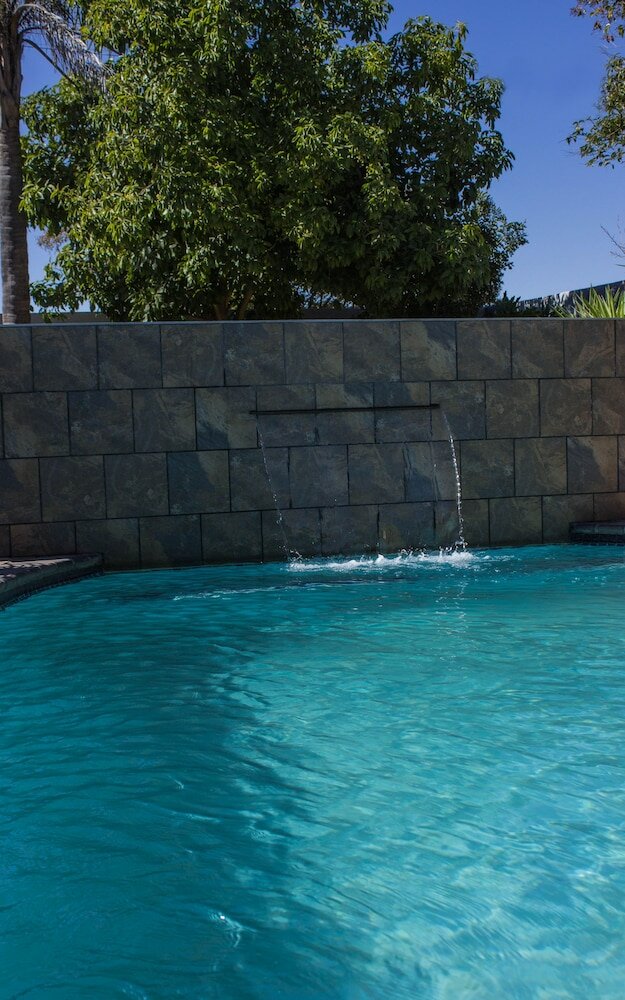 Фото Oppi Hoek Guesthouse