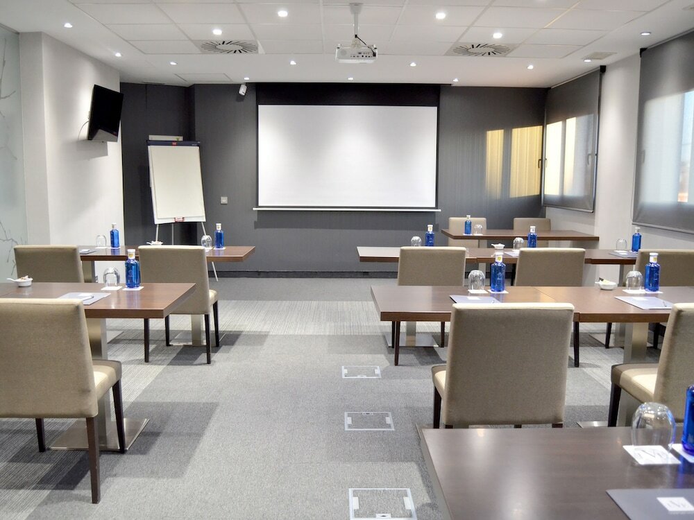 Фото Hotel Uve Alcobendas