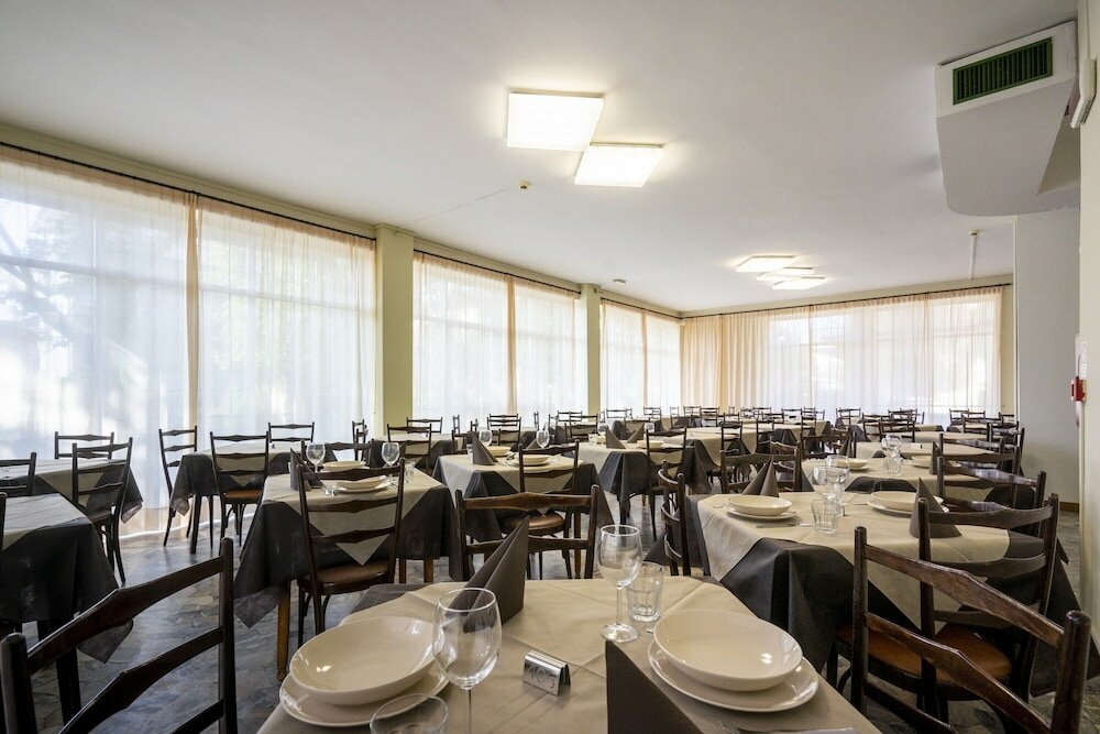 Фото Hotel Mamy