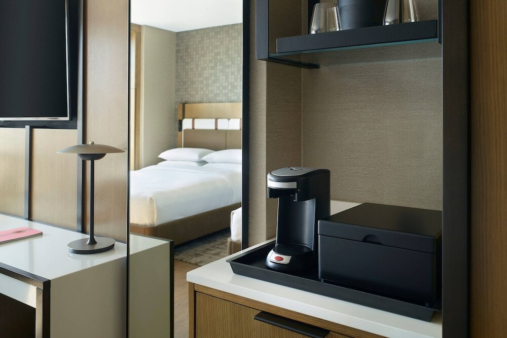 Фото Lexington Marriott City Center