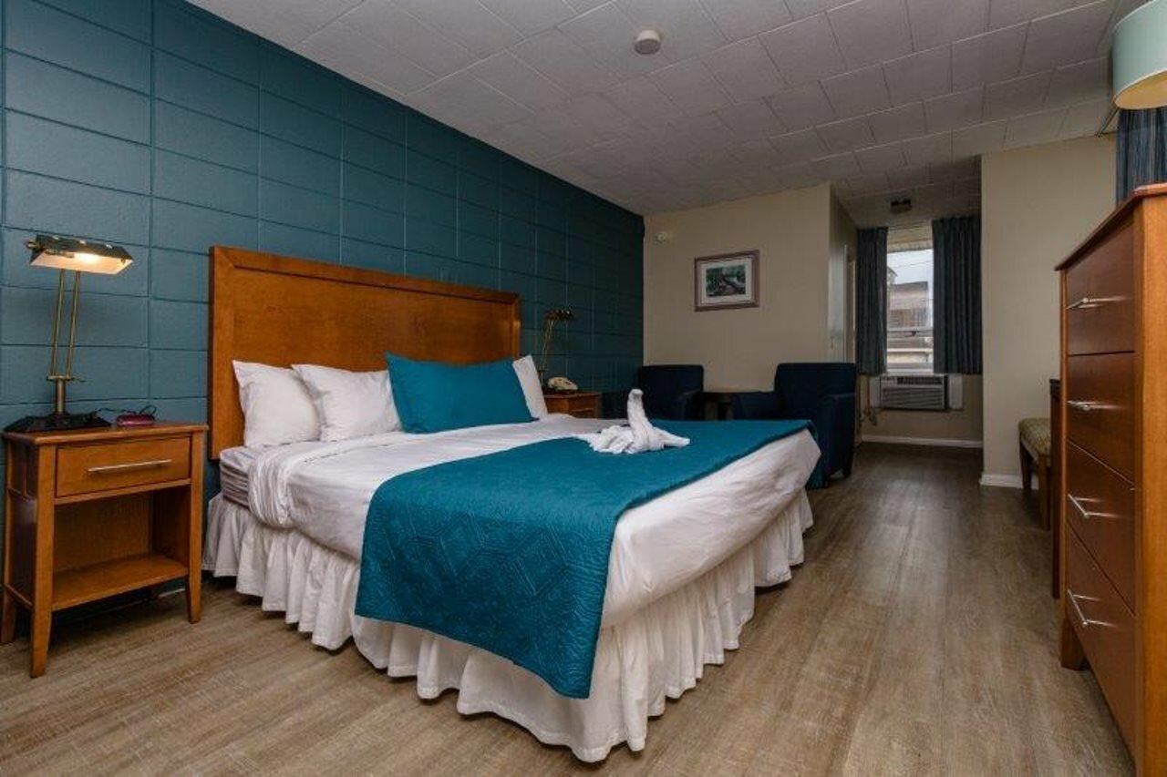 Фото Charlroy Motel