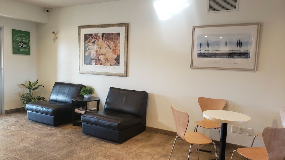 Фото Motel 6 Innisfail Ab