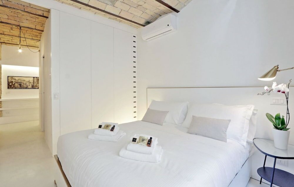 Фото Design Flat for 4 near Colosseum