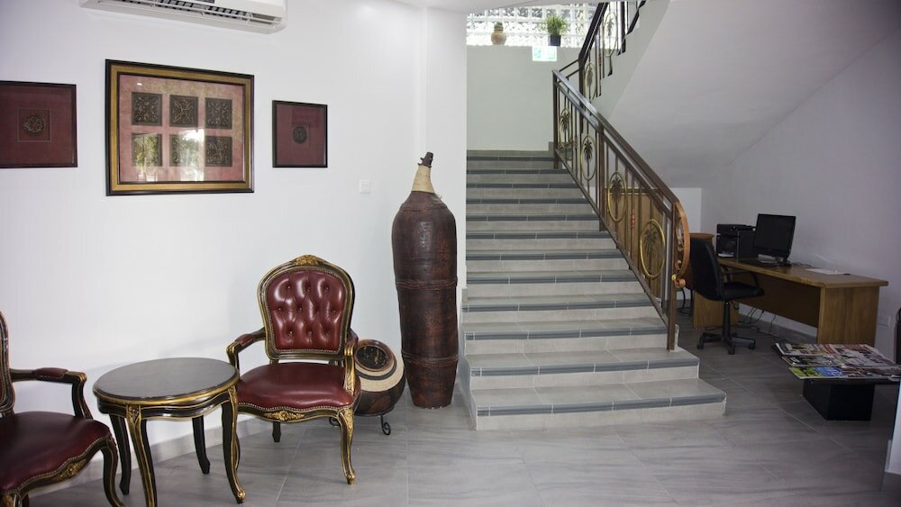 Фото Tropical Enclave Hotel