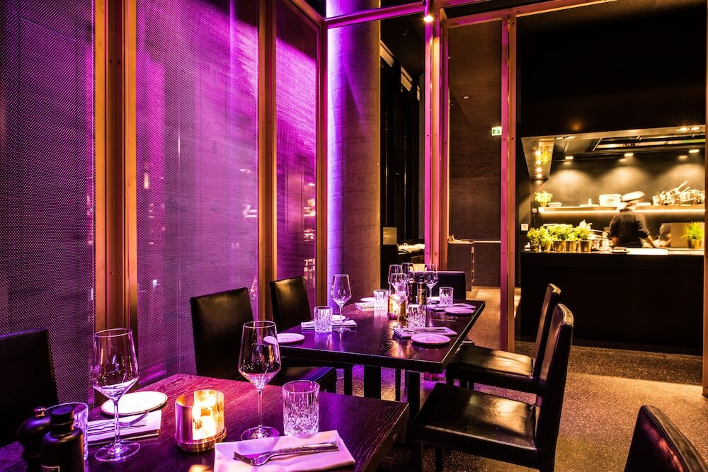 Фото Empire Riverside Hotel