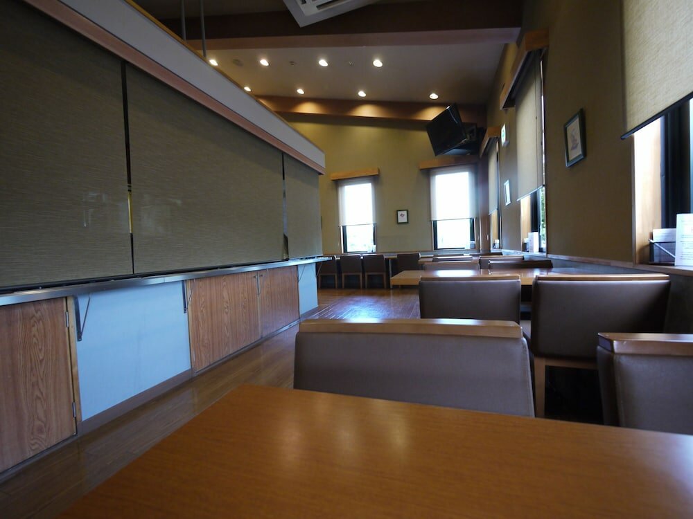 Фото Hotel Route-Inn Court Fujioka