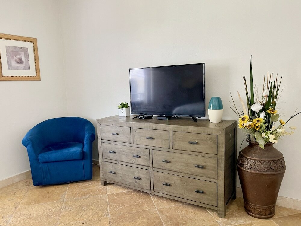 Фото Tropic Isle Beach Resort