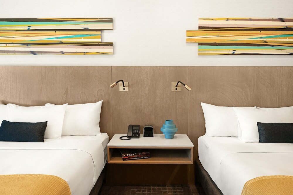 Фото Ayres Hotel San Diego South - Chula Vista