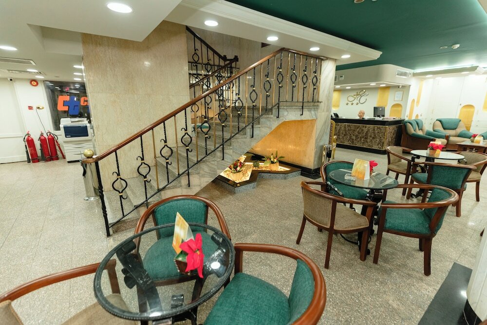 Фото Happy City Hotel