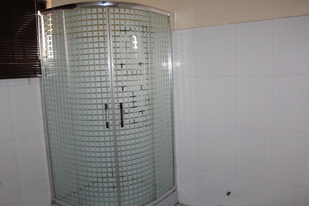 Фото Tyndale Residence Ltd