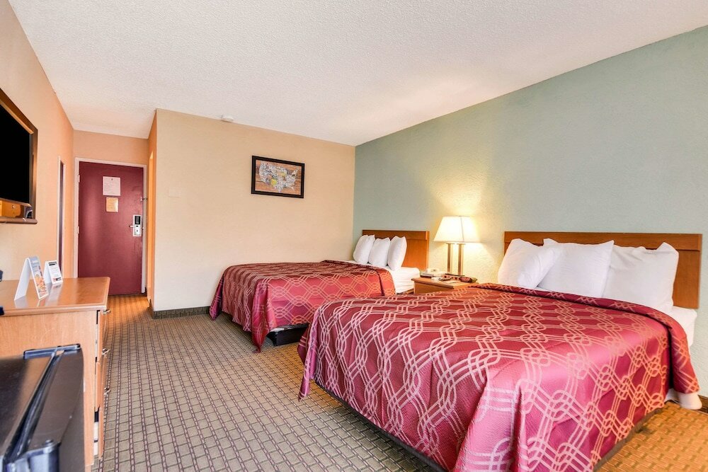 Фото Econo Lodge Busch Gardens