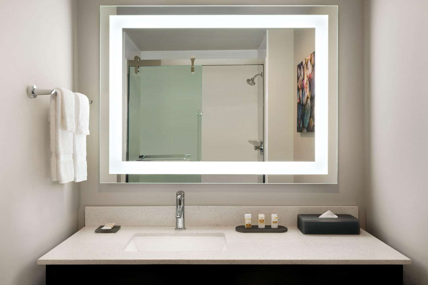 Фото La Quinta Inn & Suites by Wyndham Burlington