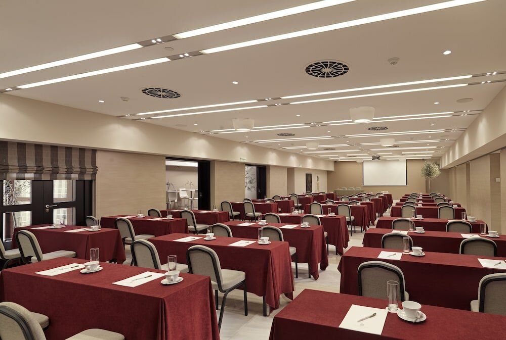 Фото Elefsina Hotel