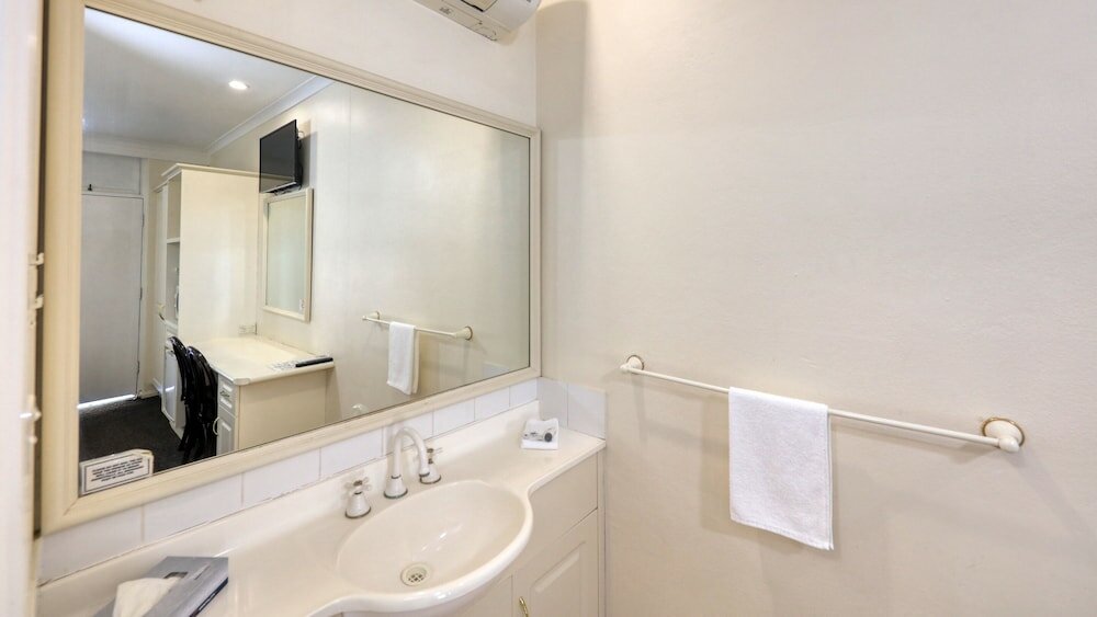 Фото Coachman Hotel Motel