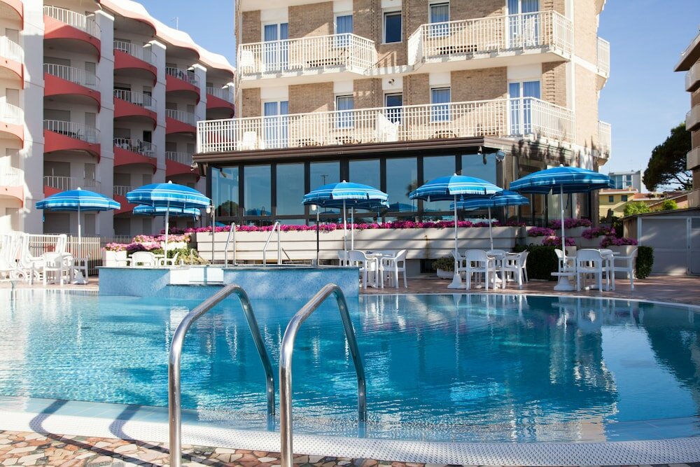 Фото Regent's Hotel