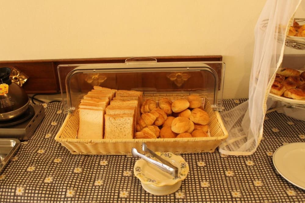 Фото People Place Boutique In Town Hotel