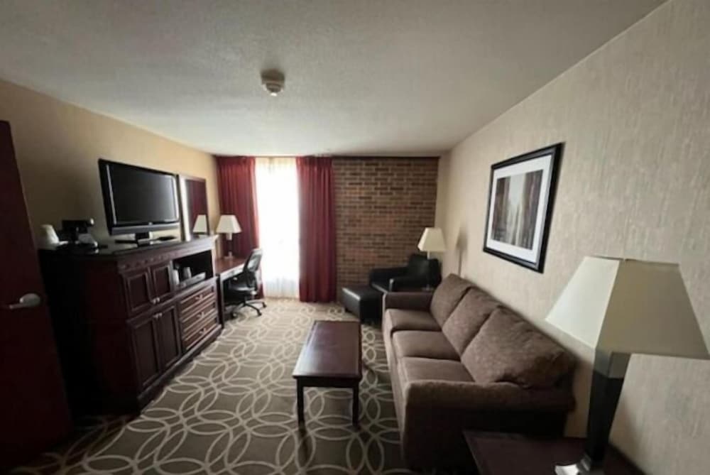 Фото Hotel Lotus Kansas City Merriam