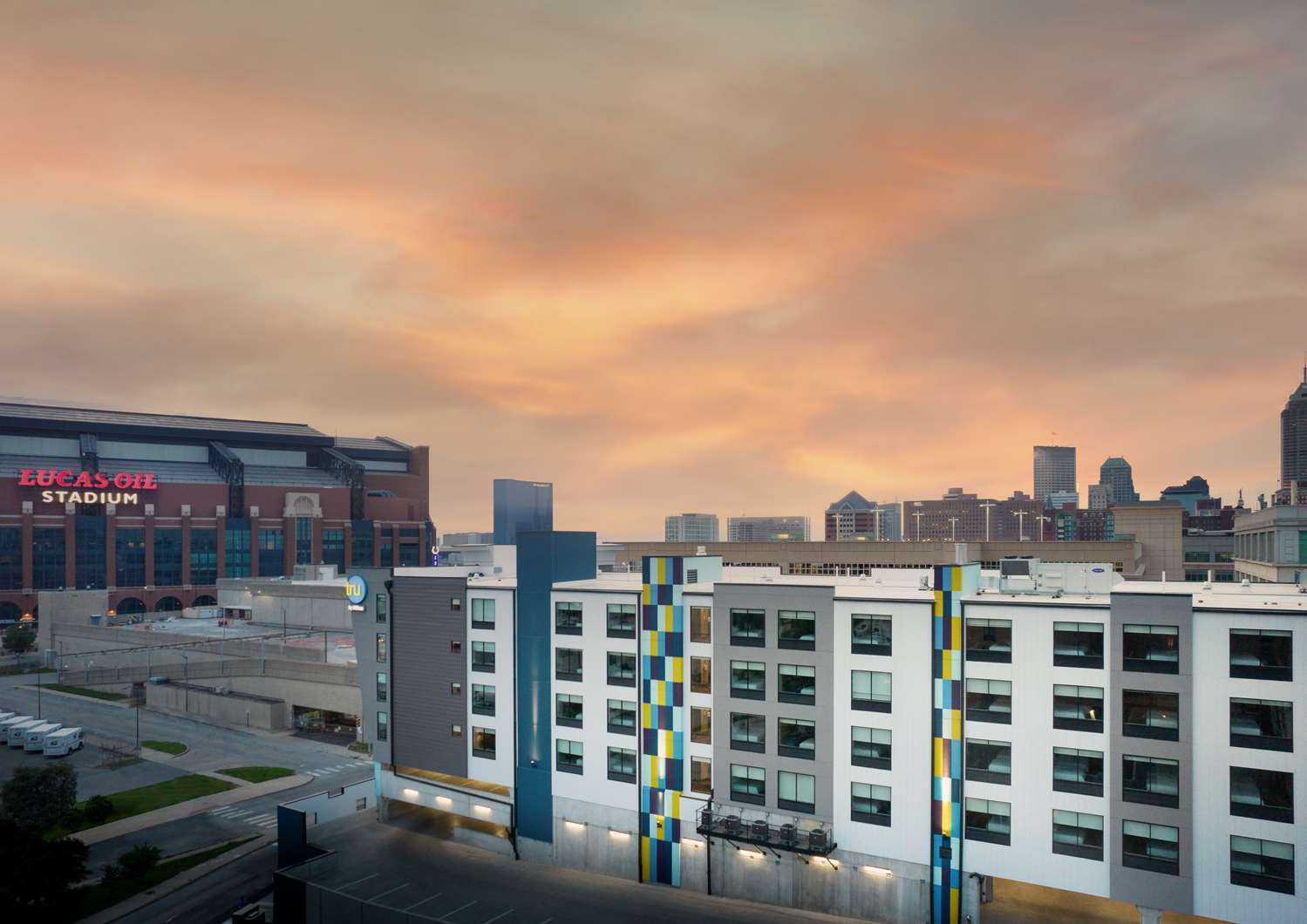 Фото Tru by Hilton Indianapolis Downtown, In