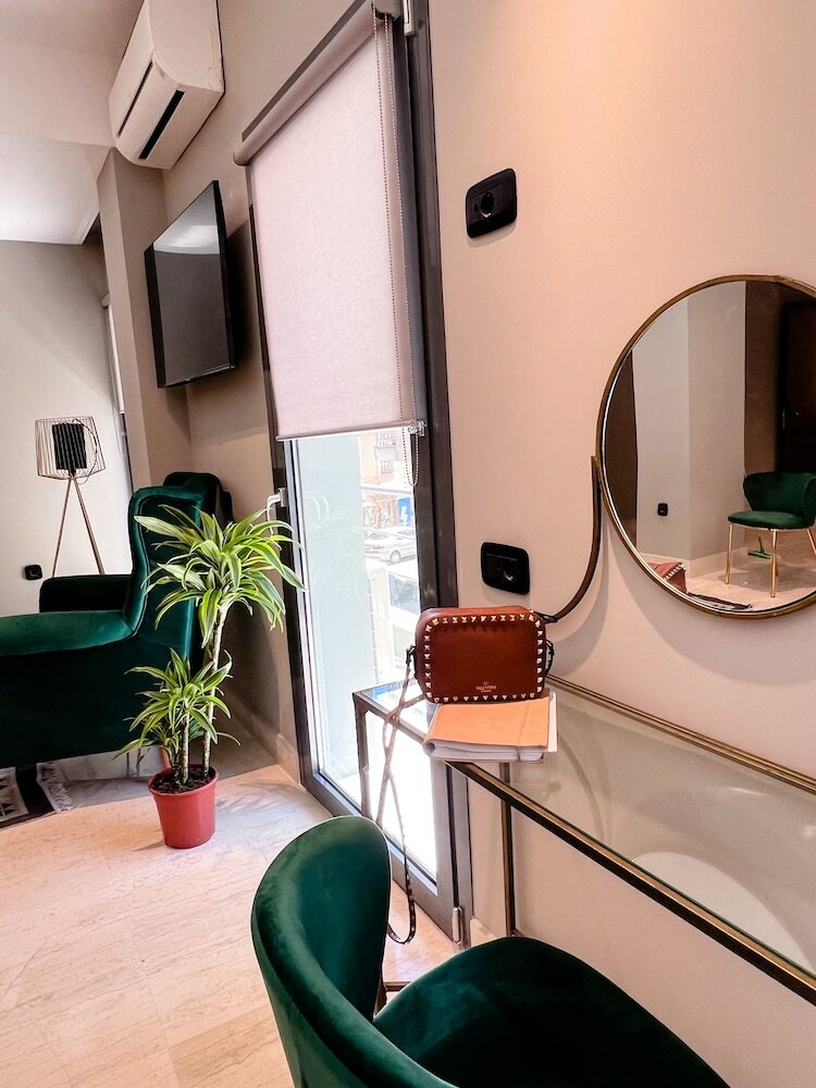 Фото Royalty Suites Psyrri