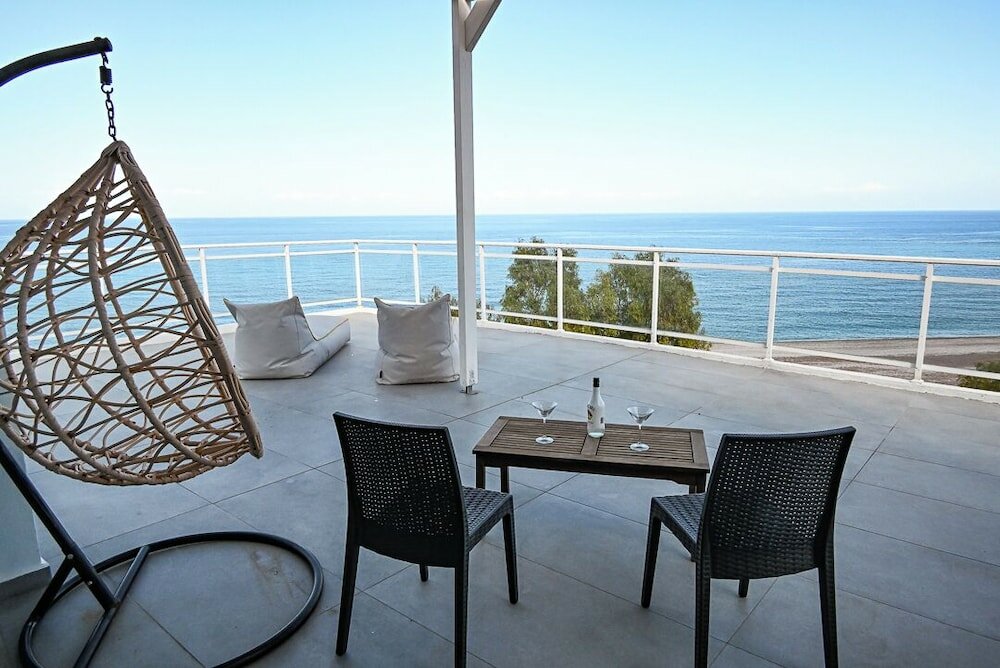 Фото Amalia Sea Apartments