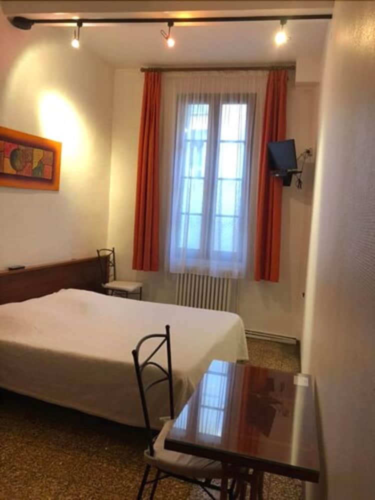 Фото Hotel des Etuves