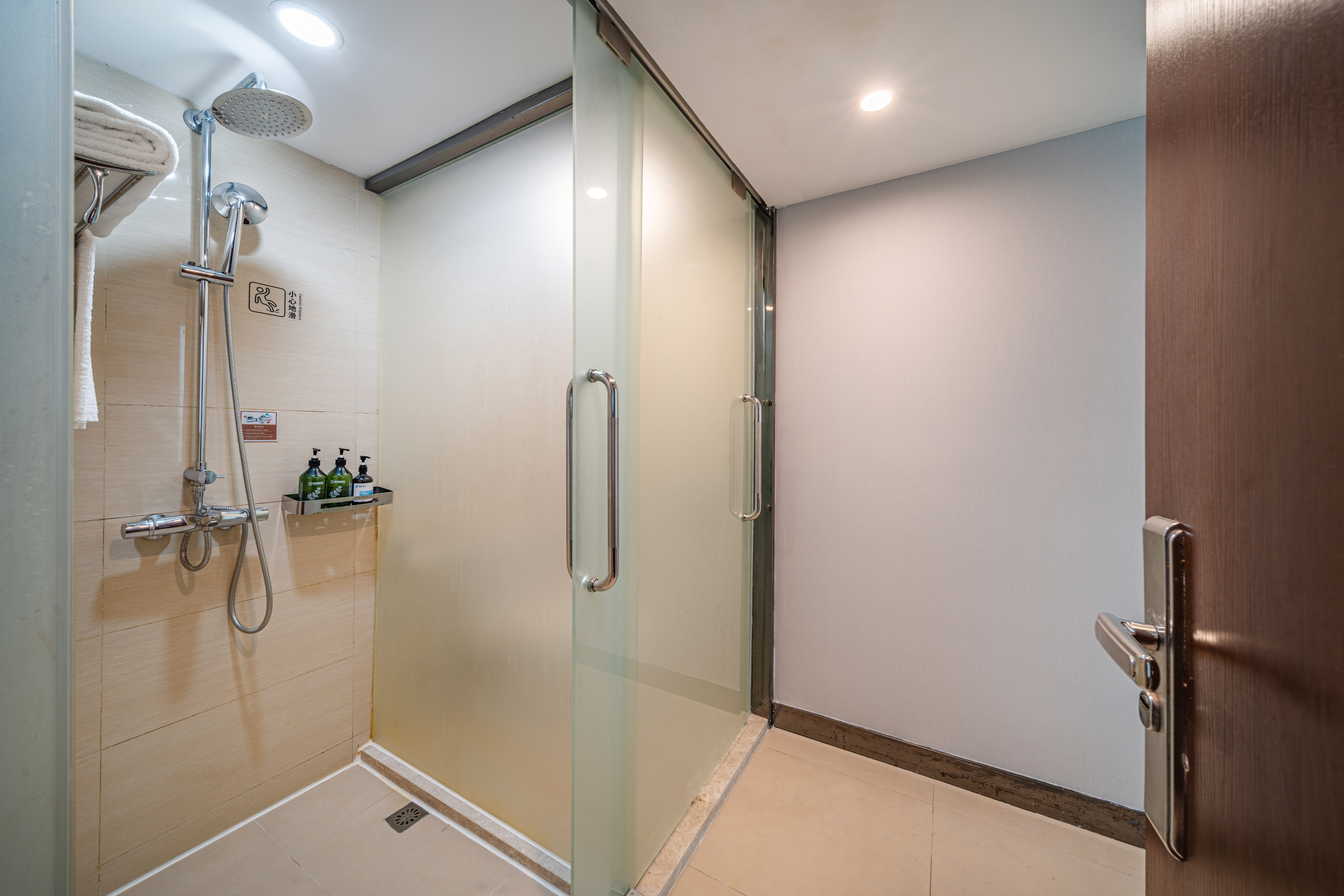 Фото Grand Chu Hotel