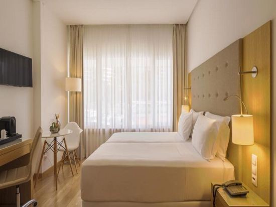 Фото Nh Lisboa Campo Grande