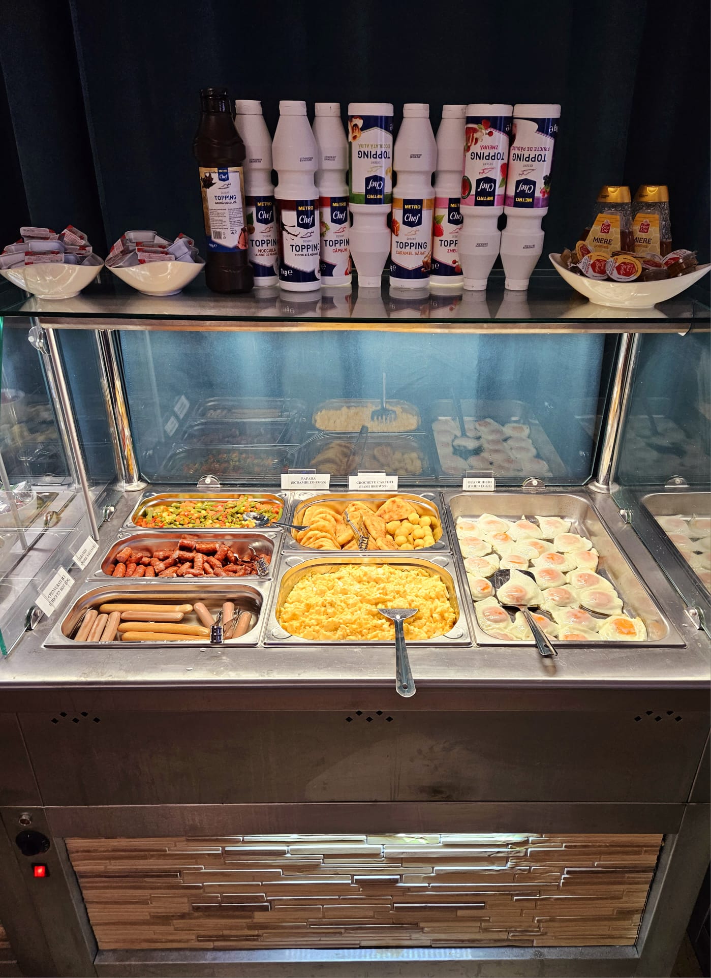 Фото Long Street Hotel