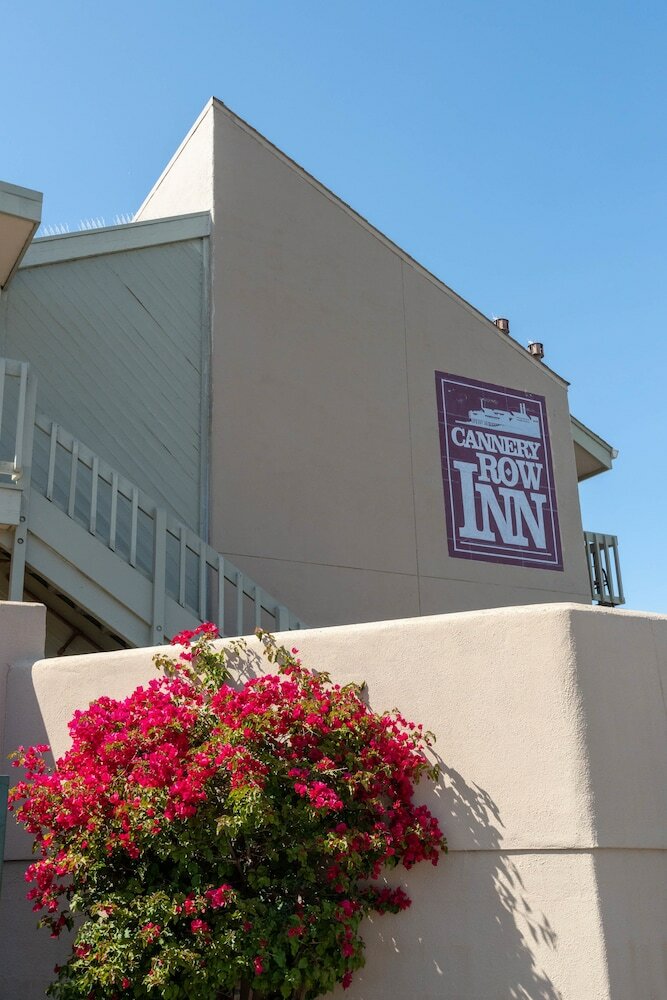 Фото Cannery Row Inn
